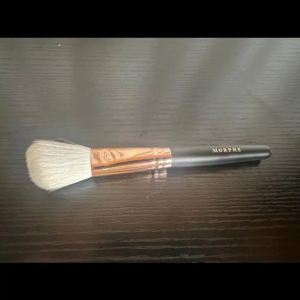 Morphe Rose Gold Contour Brush - New
